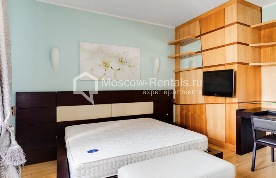 Photo #8 4-room (3 BR) apartment for <a href="http://moscow-rentals.ru/en/articles/long-term-rent" target="_blank">a long-term</a> rent
 in Russia, Moscow, Grokholskyi lane, 28
