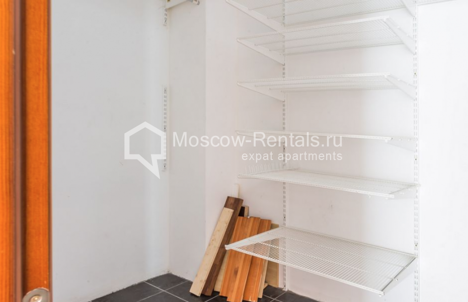 Photo #11 5-room (4 BR) apartment for <a href="http://moscow-rentals.ru/en/articles/long-term-rent" target="_blank">a long-term</a> rent
 in Russia, Moscow, Gazetnyi lane, 13