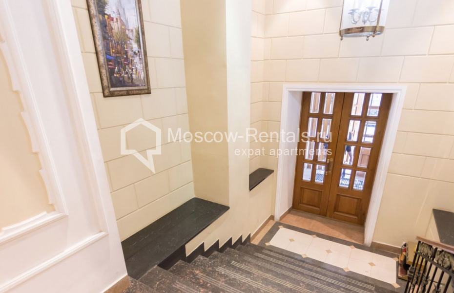 Photo #18 5-room (4 BR) apartment for <a href="http://moscow-rentals.ru/en/articles/long-term-rent" target="_blank">a long-term</a> rent
 in Russia, Moscow, Gazetnyi lane, 13