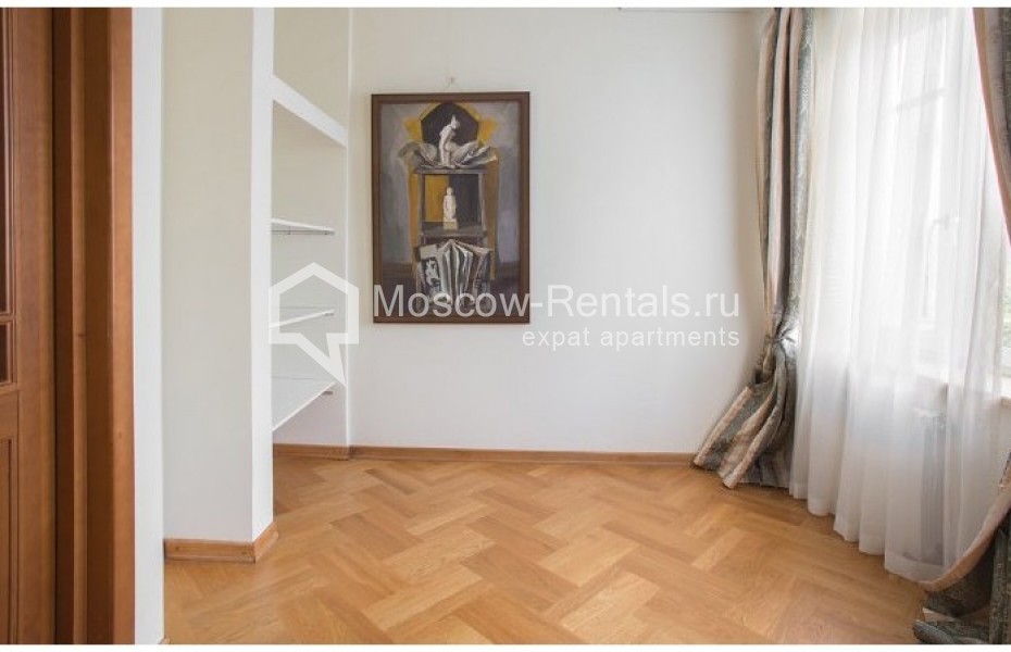 Photo #8 5-room (4 BR) apartment for <a href="http://moscow-rentals.ru/en/articles/long-term-rent" target="_blank">a long-term</a> rent
 in Russia, Moscow, Voznesenskyi lane, 16/4