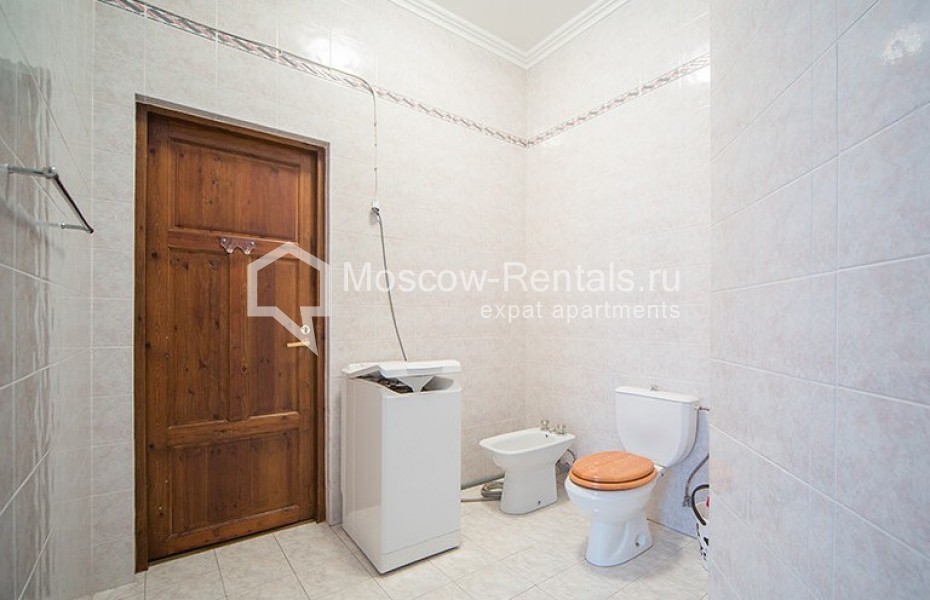 Photo #16 4-room (3 BR) apartment for <a href="http://moscow-rentals.ru/en/articles/long-term-rent" target="_blank">a long-term</a> rent
 in Russia, Moscow, Petrovsky lane, 5с8
