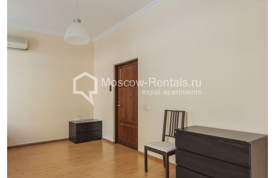 Photo #9 4-room (3 BR) apartment for <a href="http://moscow-rentals.ru/en/articles/long-term-rent" target="_blank">a long-term</a> rent
 in Russia, Moscow, Petrovsky lane, 5с8