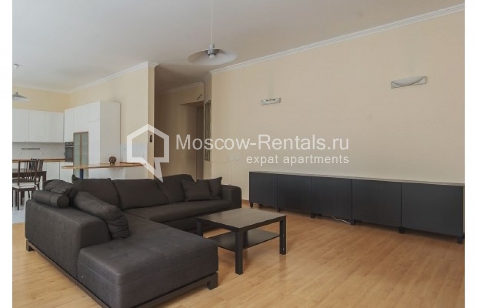 Photo #3 4-room (3 BR) apartment for <a href="http://moscow-rentals.ru/en/articles/long-term-rent" target="_blank">a long-term</a> rent
 in Russia, Moscow, Petrovsky lane, 5с8