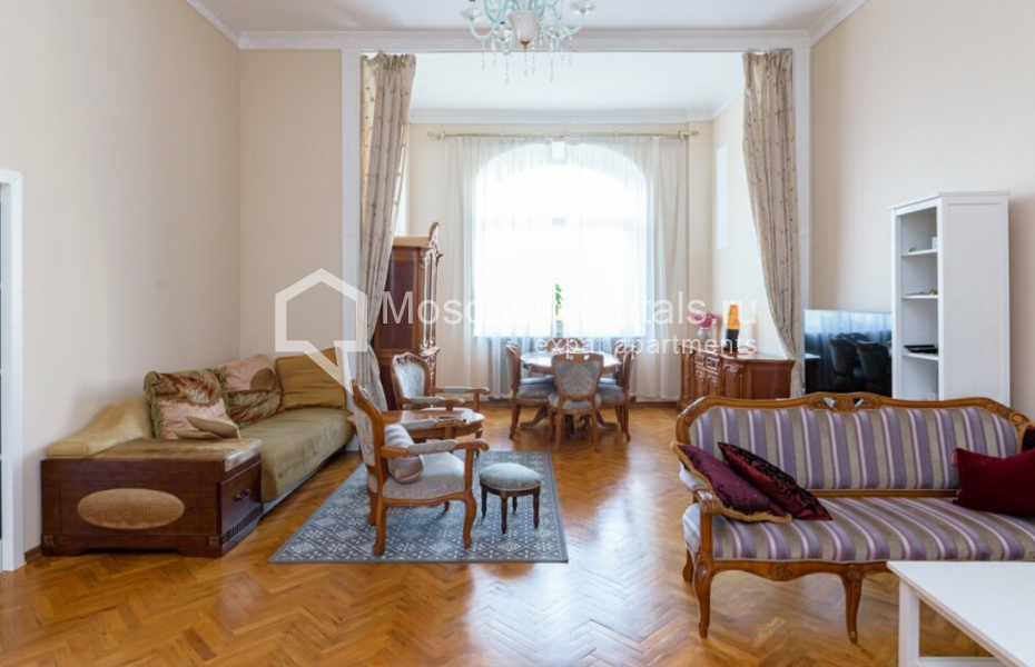 Photo #5 4-room (3 BR) apartment for <a href="http://moscow-rentals.ru/en/articles/long-term-rent" target="_blank">a long-term</a> rent
 in Russia, Moscow, Sretenskyi blv, 6/1С2