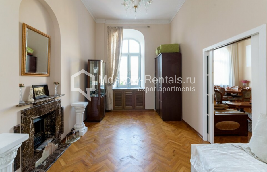 Photo #13 4-room (3 BR) apartment for <a href="http://moscow-rentals.ru/en/articles/long-term-rent" target="_blank">a long-term</a> rent
 in Russia, Moscow, Sretenskyi blv, 6/1С2