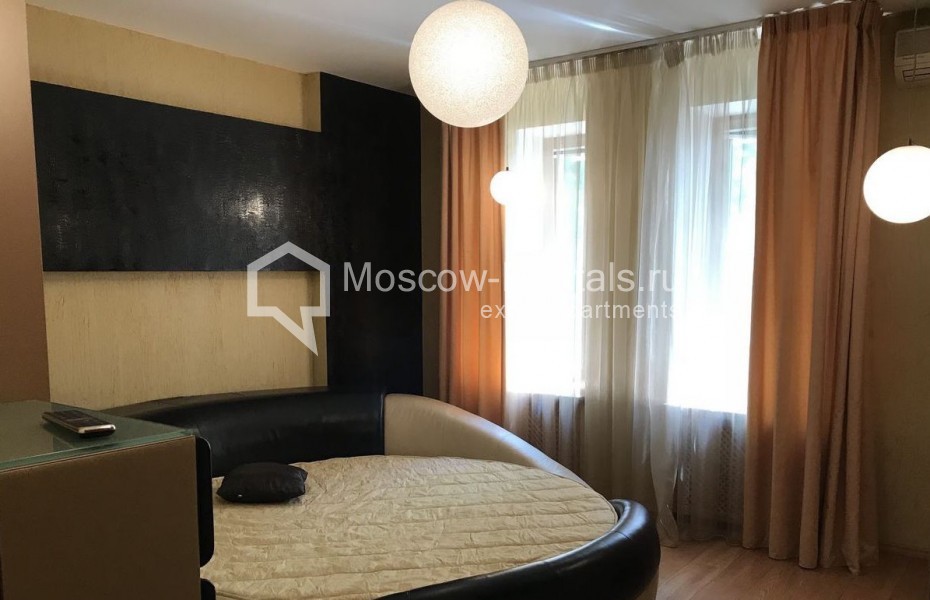 Photo #5 4-room (3 BR) apartment for <a href="http://moscow-rentals.ru/en/articles/long-term-rent" target="_blank">a long-term</a> rent
 in Russia, Moscow, Arbat str, 43 С 2