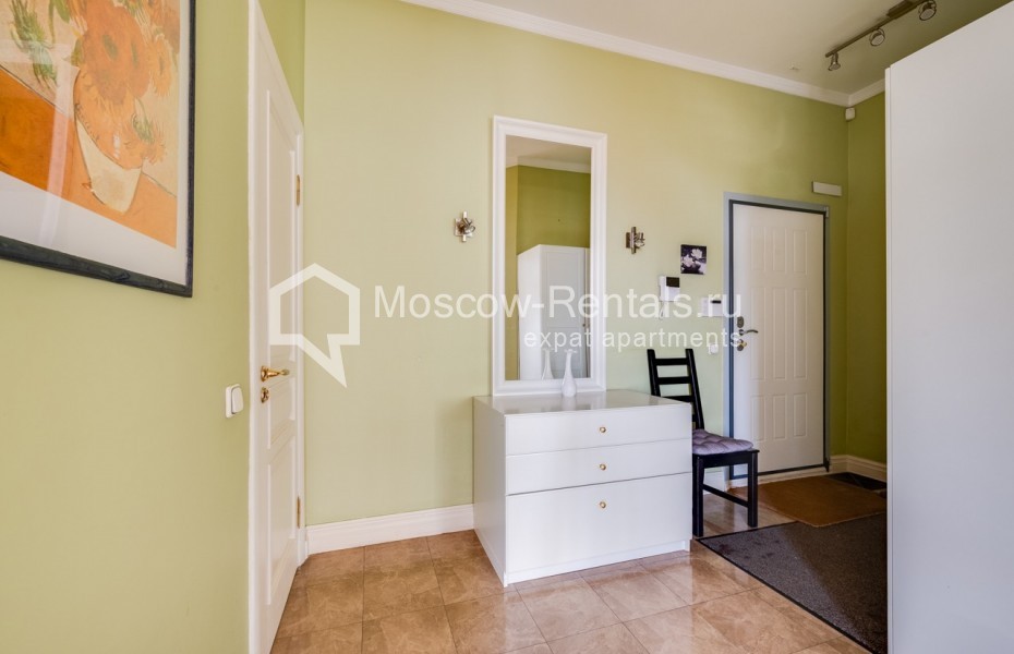 Photo #19 4-room (3 BR) apartment for <a href="http://moscow-rentals.ru/en/articles/long-term-rent" target="_blank">a long-term</a> rent
 in Russia, Moscow, 1st Kolobovskyi lane, 10С1