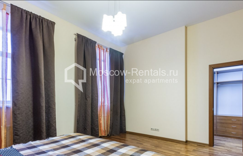 Photo #11 5-room (4 BR) apartment for <a href="http://moscow-rentals.ru/en/articles/long-term-rent" target="_blank">a long-term</a> rent
 in Russia, Moscow, Varsonofievskyi lane, 6