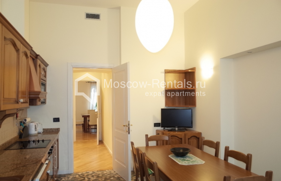 Photo #10 4-room (3 BR) apartment for <a href="http://moscow-rentals.ru/en/articles/long-term-rent" target="_blank">a long-term</a> rent
 in Russia, Moscow, Tverskaya str, 6 С 6