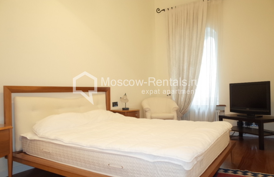 Photo #9 4-room (3 BR) apartment for <a href="http://moscow-rentals.ru/en/articles/long-term-rent" target="_blank">a long-term</a> rent
 in Russia, Moscow, Tverskaya str, 6 С 6