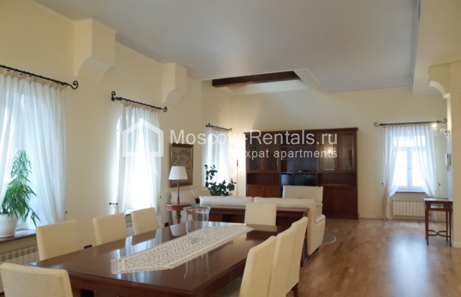 Photo #3 4-room (3 BR) apartment for <a href="http://moscow-rentals.ru/en/articles/long-term-rent" target="_blank">a long-term</a> rent
 in Russia, Moscow, Tverskaya str, 6 С 6