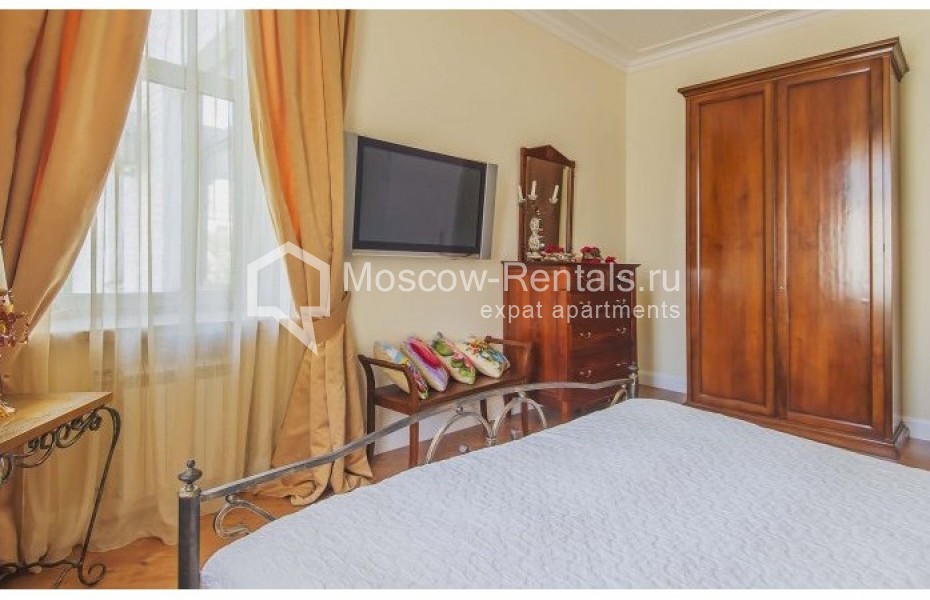 Photo #11 5-room (4 BR) apartment for <a href="http://moscow-rentals.ru/en/articles/long-term-rent" target="_blank">a long-term</a> rent
 in Russia, Moscow, Bolshoi Sukharevskyi lane, 15С1