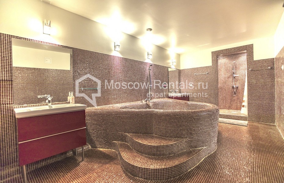Photo #16 7-room (6 BR) apartment for <a href="http://moscow-rentals.ru/en/articles/long-term-rent" target="_blank">a long-term</a> rent
 in Russia, Moscow, 1st Smolenskyi lane, 17