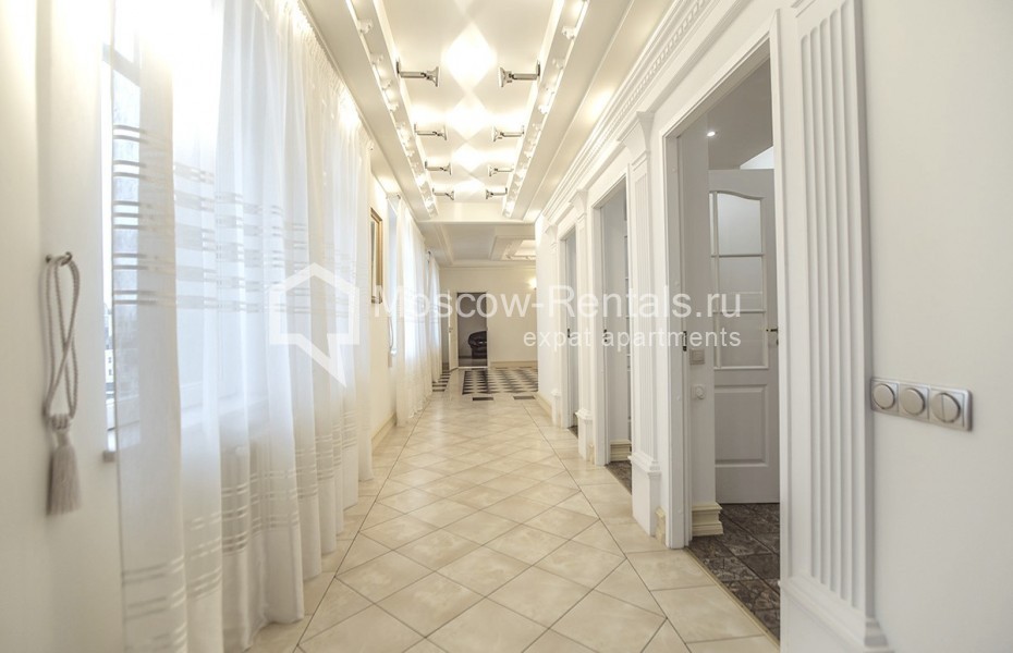 Photo #6 7-room (6 BR) apartment for <a href="http://moscow-rentals.ru/en/articles/long-term-rent" target="_blank">a long-term</a> rent
 in Russia, Moscow, 1st Smolenskyi lane, 17