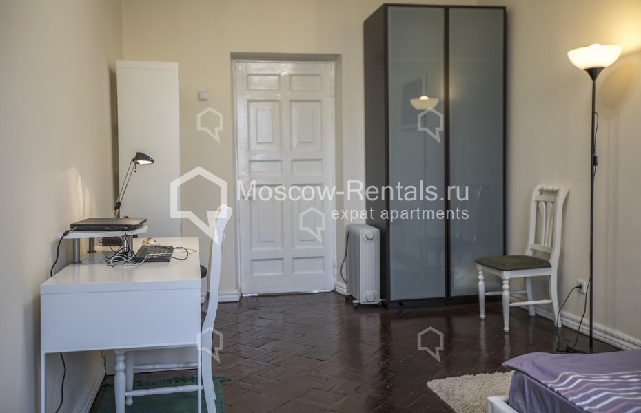 Photo #9 4-room (3 BR) apartment for <a href="http://moscow-rentals.ru/en/articles/long-term-rent" target="_blank">a long-term</a> rent
 in Russia, Moscow, Lavrushinskyi lane, 17 С 2