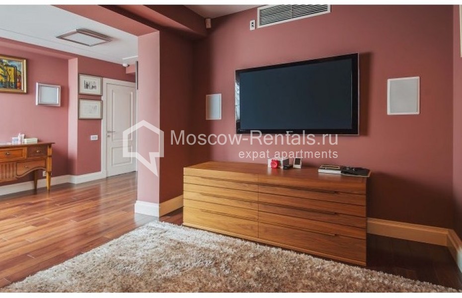 Photo #23 6-room (5 BR) apartment for <a href="http://moscow-rentals.ru/en/articles/long-term-rent" target="_blank">a long-term</a> rent
 in Russia, Moscow, Bolshoi Sukharevskyi lane, 24