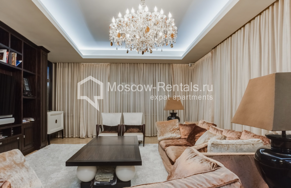 Photo #1 6-room (5 BR) apartment for <a href="http://moscow-rentals.ru/en/articles/long-term-rent" target="_blank">a long-term</a> rent
 in Russia, Moscow, Lavrushinskyi lane, 11 к 1