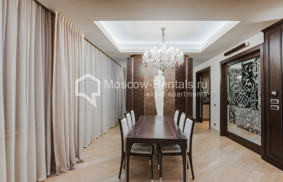 Photo #4 6-room (5 BR) apartment for <a href="http://moscow-rentals.ru/en/articles/long-term-rent" target="_blank">a long-term</a> rent
 in Russia, Moscow, Lavrushinskyi lane, 11 к 1