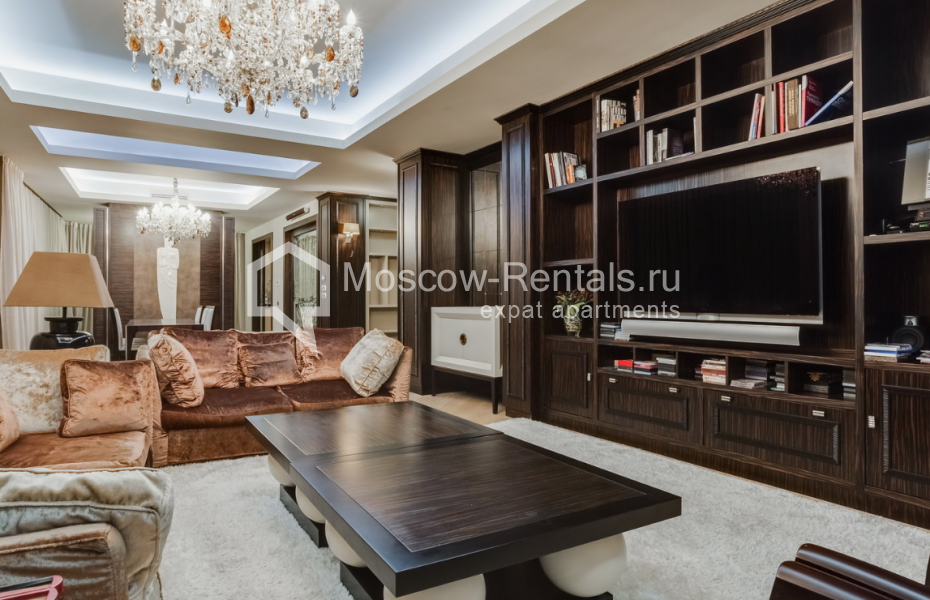 Photo #5 6-room (5 BR) apartment for <a href="http://moscow-rentals.ru/en/articles/long-term-rent" target="_blank">a long-term</a> rent
 in Russia, Moscow, Lavrushinskyi lane, 11 к 1