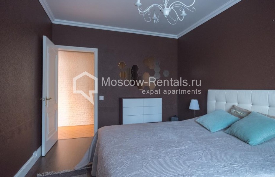 Photo #8 3-room (2 BR) apartment for <a href="http://moscow-rentals.ru/en/articles/long-term-rent" target="_blank">a long-term</a> rent
 in Russia, Moscow, Dorogomilovskaya str, 16