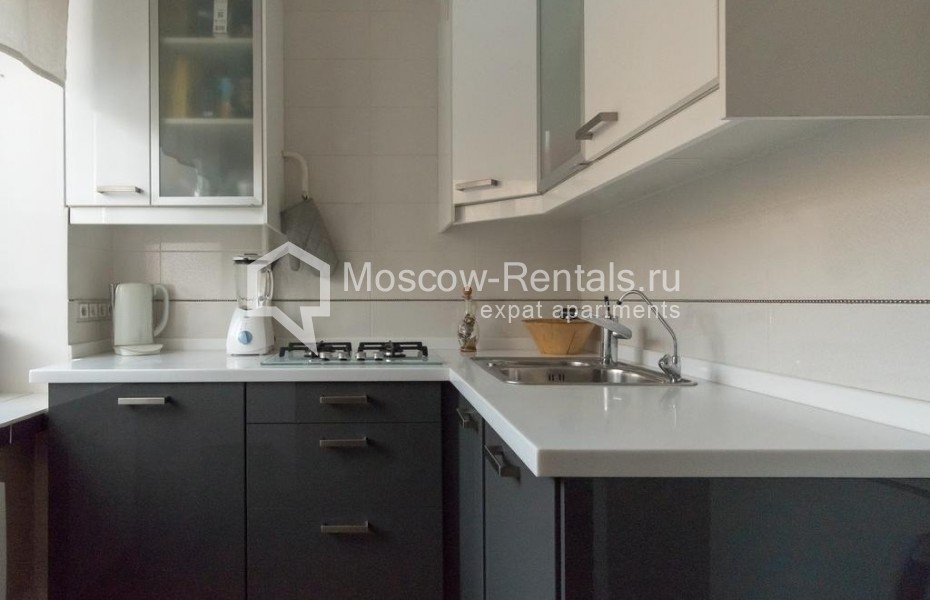 Photo #10 3-room (2 BR) apartment for <a href="http://moscow-rentals.ru/en/articles/long-term-rent" target="_blank">a long-term</a> rent
 in Russia, Moscow, Dorogomilovskaya str, 16