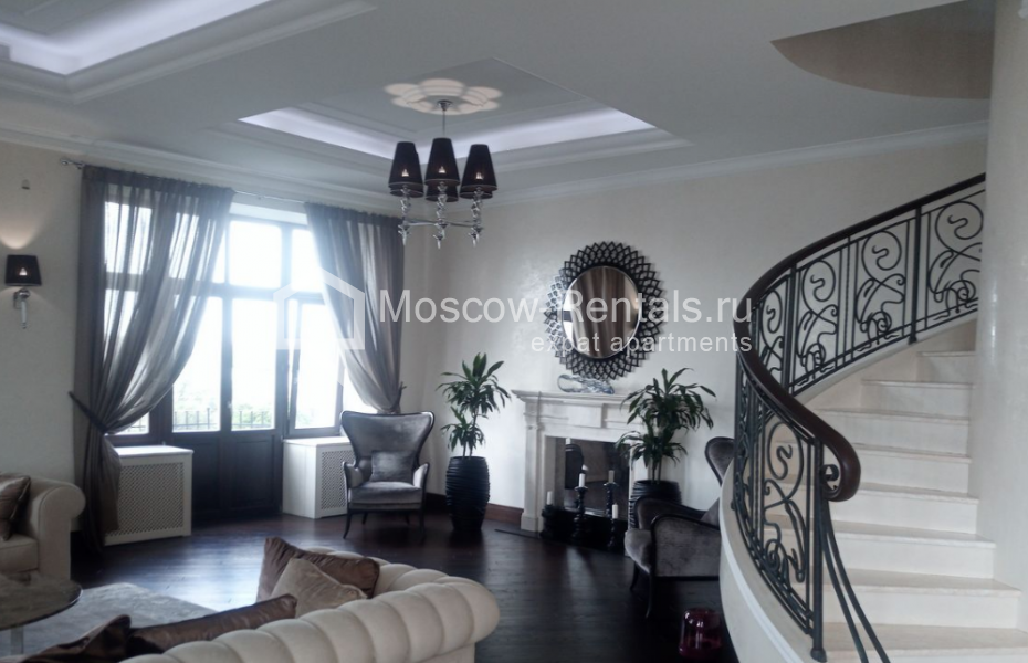 Photo #1 6-room (5 BR) apartment for <a href="http://moscow-rentals.ru/en/articles/long-term-rent" target="_blank">a long-term</a> rent
 in Russia, Moscow, Starokonushennyi lane, 10/10 С 1