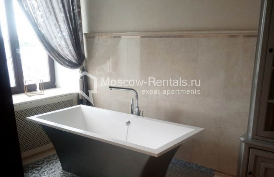 Photo #17 6-room (5 BR) apartment for <a href="http://moscow-rentals.ru/en/articles/long-term-rent" target="_blank">a long-term</a> rent
 in Russia, Moscow, Starokonushennyi lane, 10/10 С 1