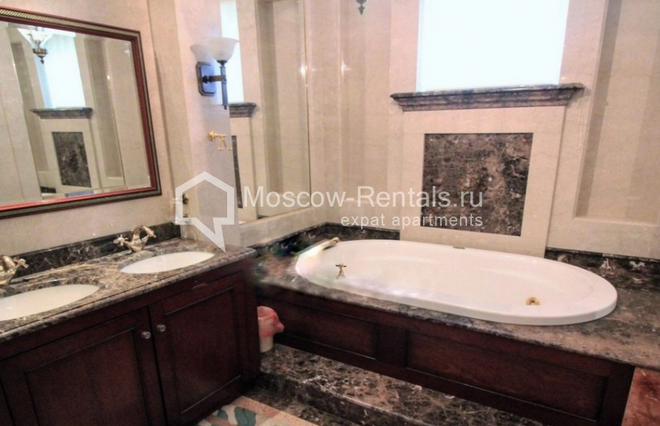 Photo #6 6-room (5 BR) apartment for <a href="http://moscow-rentals.ru/en/articles/long-term-rent" target="_blank">a long-term</a> rent
 in Russia, Moscow, 1st Spasonolivkovskyi lane, 20
