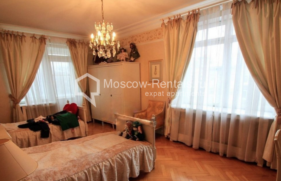 Photo #9 6-room (5 BR) apartment for <a href="http://moscow-rentals.ru/en/articles/long-term-rent" target="_blank">a long-term</a> rent
 in Russia, Moscow, 1st Spasonolivkovskyi lane, 20