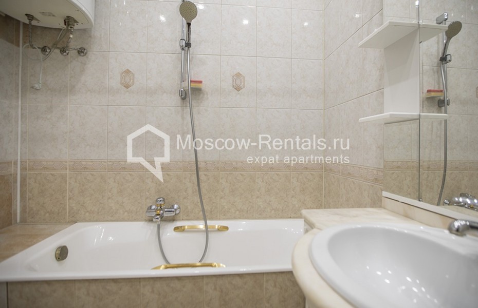 Photo #11 5-room (4 BR) apartment for <a href="http://moscow-rentals.ru/en/articles/long-term-rent" target="_blank">a long-term</a> rent
 in Russia, Moscow, Trekhprudnyi lane, 11/13 С 1