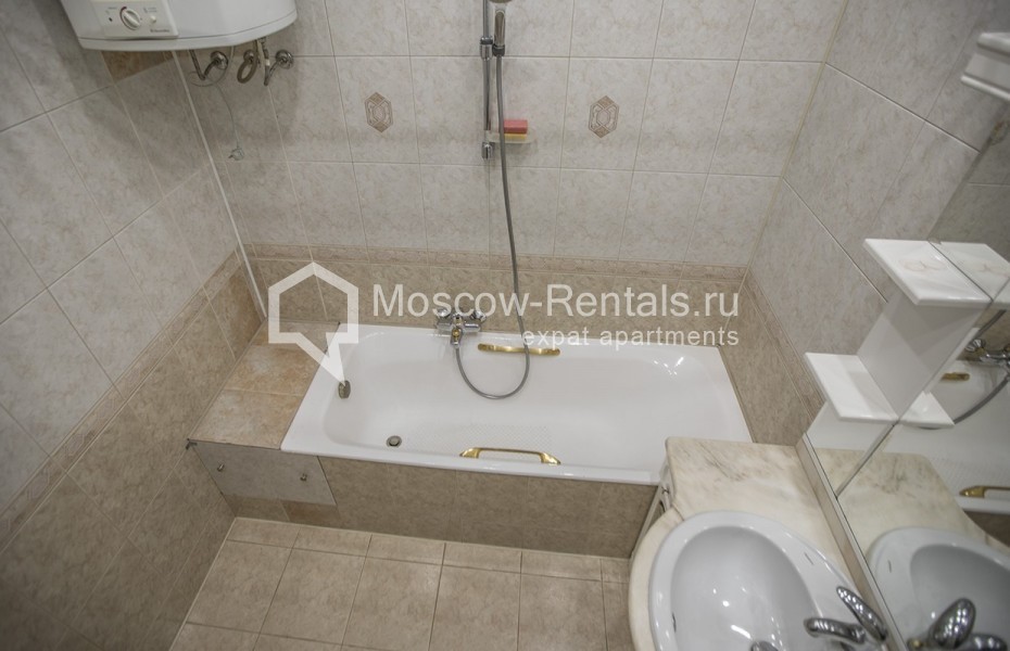 Photo #10 5-room (4 BR) apartment for <a href="http://moscow-rentals.ru/en/articles/long-term-rent" target="_blank">a long-term</a> rent
 in Russia, Moscow, Trekhprudnyi lane, 11/13 С 1
