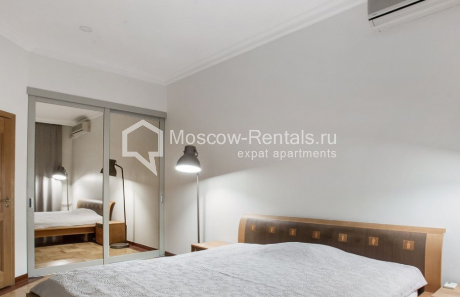 Photo #7 4-room (3 BR) apartment for <a href="http://moscow-rentals.ru/en/articles/long-term-rent" target="_blank">a long-term</a> rent
 in Russia, Moscow, Spiridonovka str 36, С 1