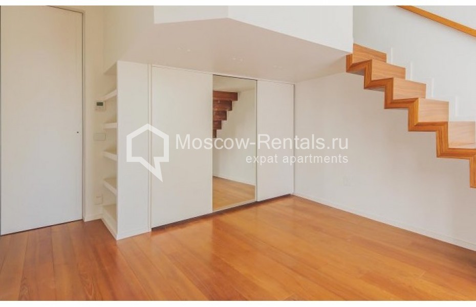 Photo #13 4-room (3 BR) apartment for <a href="http://moscow-rentals.ru/en/articles/long-term-rent" target="_blank">a long-term</a> rent
 in Russia, Moscow, Malaya Bronnaya str, 31/13