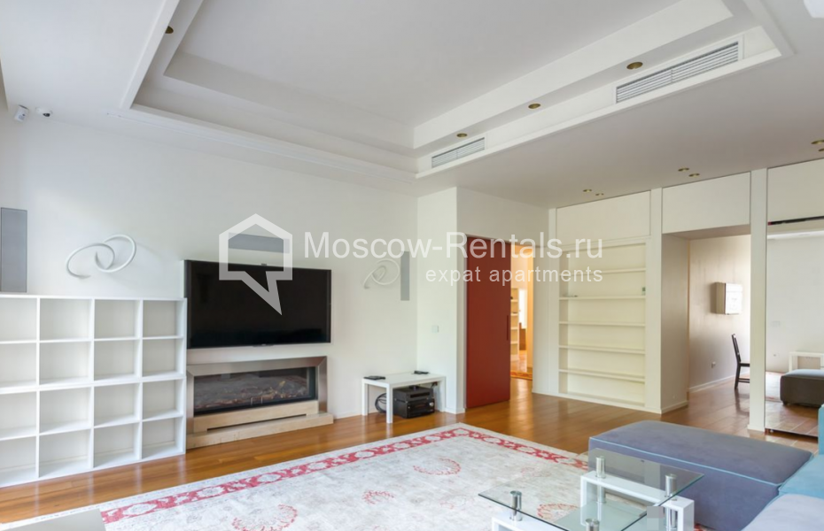 Photo #3 4-room (3 BR) apartment for <a href="http://moscow-rentals.ru/en/articles/long-term-rent" target="_blank">a long-term</a> rent
 in Russia, Moscow, Malaya Bronnaya str, 31/13