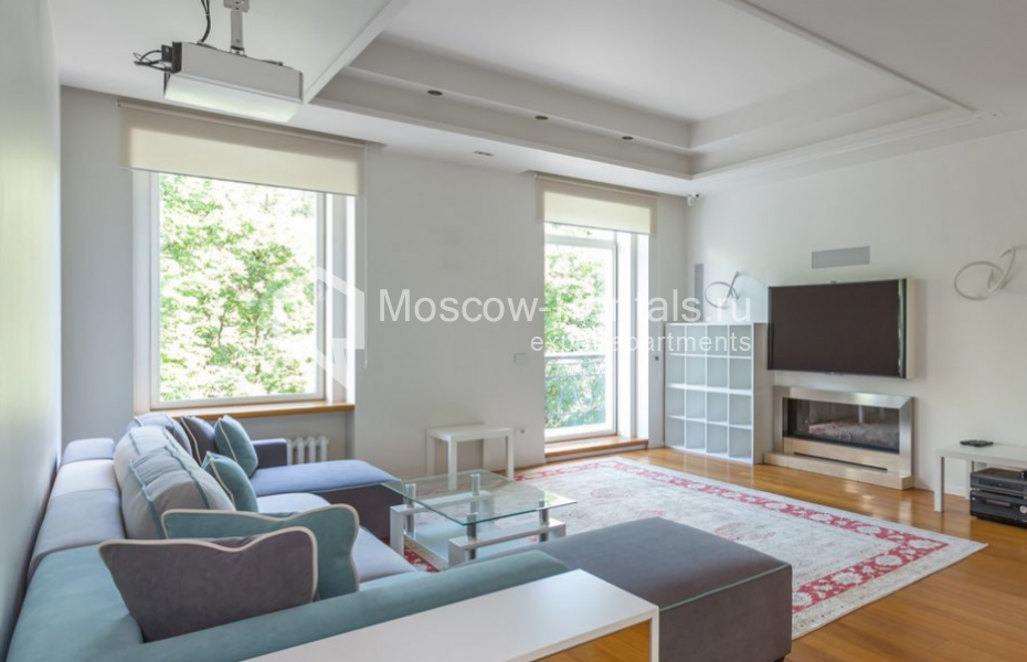 Photo #1 4-room (3 BR) apartment for <a href="http://moscow-rentals.ru/en/articles/long-term-rent" target="_blank">a long-term</a> rent
 in Russia, Moscow, Malaya Bronnaya str, 31/13