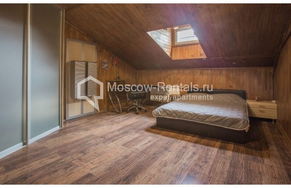 Photo #14 5-room (4 BR) apartment for <a href="http://moscow-rentals.ru/en/articles/long-term-rent" target="_blank">a long-term</a> rent
 in Russia, Moscow, Dovatora str, 4/7