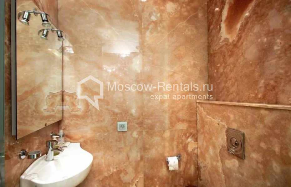Photo #21 4-room (3 BR) apartment for <a href="http://moscow-rentals.ru/en/articles/long-term-rent" target="_blank">a long-term</a> rent
 in Russia, Moscow, Molochnyi lane, 1