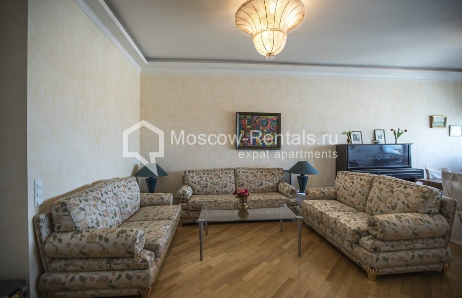 Photo #3 3-room (2 BR) apartment for <a href="http://moscow-rentals.ru/en/articles/long-term-rent" target="_blank">a long-term</a> rent
 in Russia, Moscow, Leninskyi pr, 98 к 1