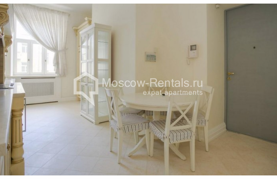 Photo #9 4-room (3 BR) apartment for <a href="http://moscow-rentals.ru/en/articles/long-term-rent" target="_blank">a long-term</a> rent
 in Russia, Moscow, Sretenskyi blv, 6/1