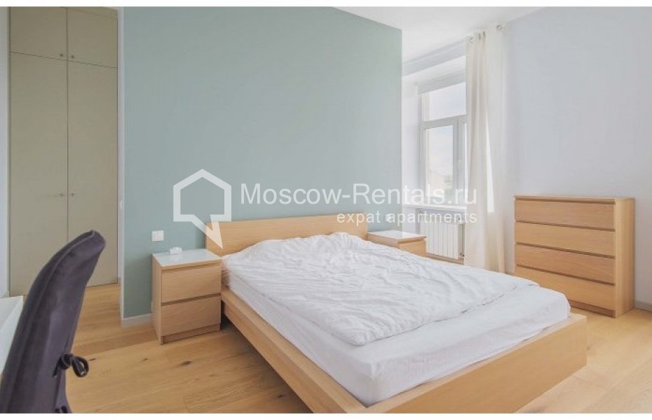 Photo #12 4-room (3 BR) apartment for <a href="http://moscow-rentals.ru/en/articles/long-term-rent" target="_blank">a long-term</a> rent
 in Russia, Moscow, Kolokolnikov lane, 24 C 3