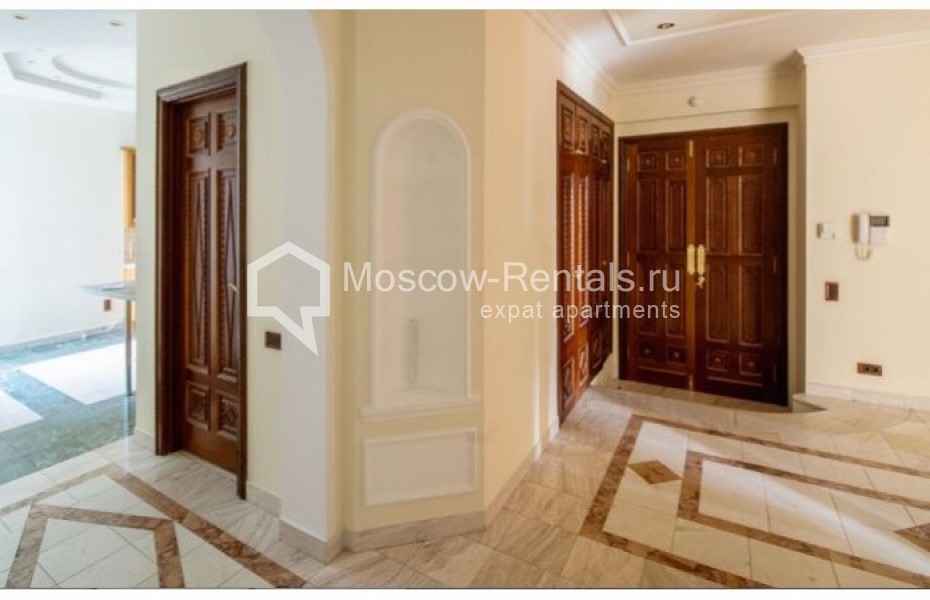 Photo #4 5-room (4 BR) apartment for <a href="http://moscow-rentals.ru/en/articles/long-term-rent" target="_blank">a long-term</a> rent
 in Russia, Moscow, Arkhangelskyi lane, 7