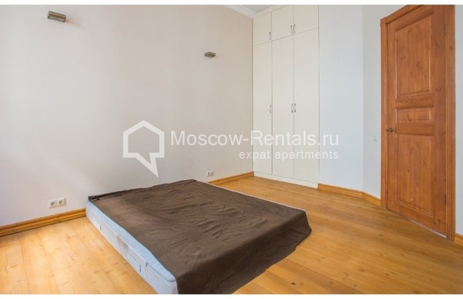 Photo #10 5-room (4 BR) apartment for <a href="http://moscow-rentals.ru/en/articles/long-term-rent" target="_blank">a long-term</a> rent
 in Russia, Moscow, Lyalin lane, 5 С 1