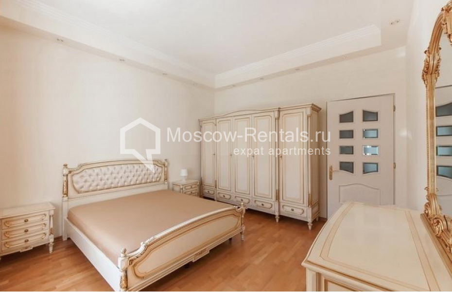 Photo #5 4-room (3 BR) apartment for <a href="http://moscow-rentals.ru/en/articles/long-term-rent" target="_blank">a long-term</a> rent
 in Russia, Moscow, B. Ordynka str, 67