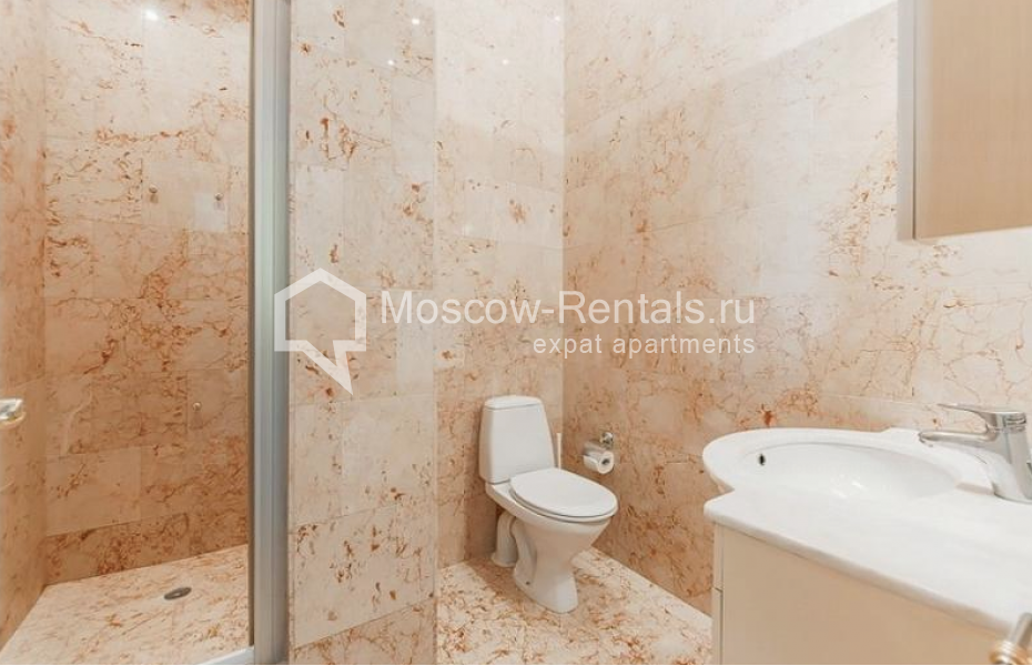Photo #12 4-room (3 BR) apartment for <a href="http://moscow-rentals.ru/en/articles/long-term-rent" target="_blank">a long-term</a> rent
 in Russia, Moscow, B. Ordynka str, 67