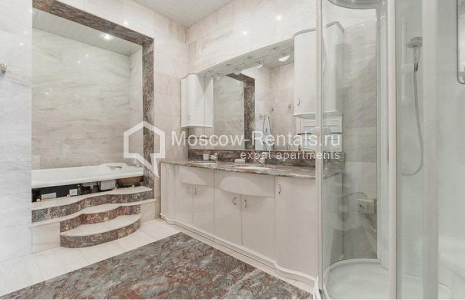 Photo #14 4-room (3 BR) apartment for <a href="http://moscow-rentals.ru/en/articles/long-term-rent" target="_blank">a long-term</a> rent
 in Russia, Moscow, B. Ordynka str, 67