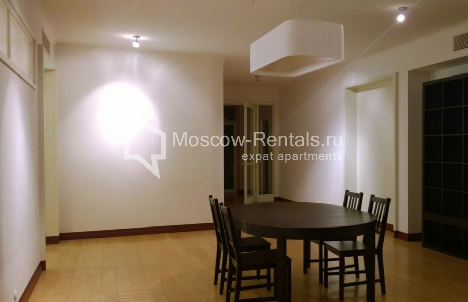 Photo #9 4-room (3 BR) apartment for <a href="http://moscow-rentals.ru/en/articles/long-term-rent" target="_blank">a long-term</a> rent
 in Russia, Moscow, B. Yakimanka str, 50