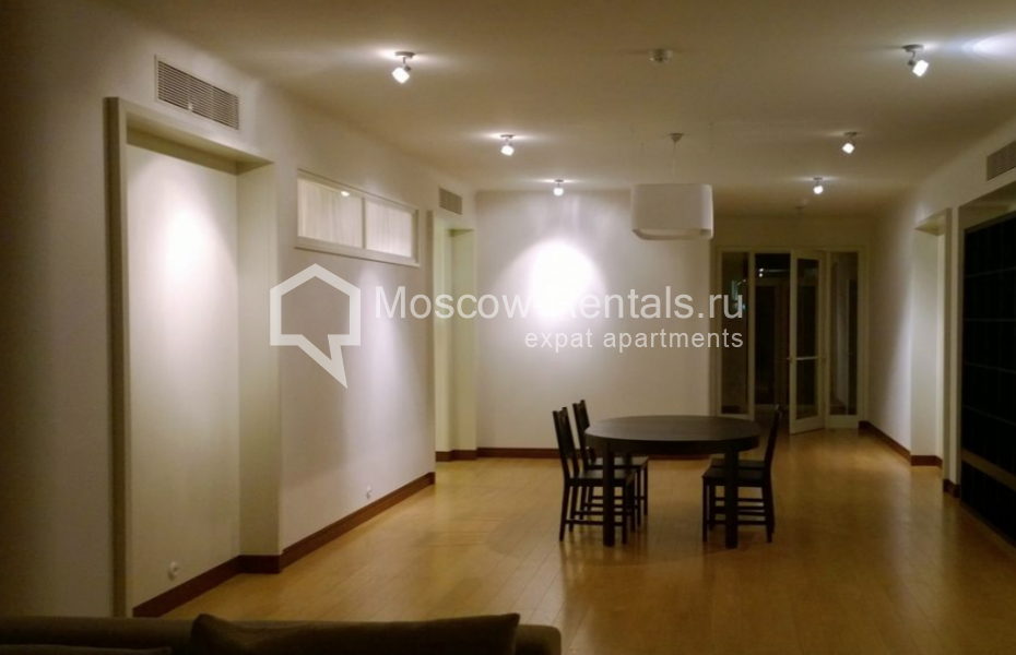 Photo #8 4-room (3 BR) apartment for <a href="http://moscow-rentals.ru/en/articles/long-term-rent" target="_blank">a long-term</a> rent
 in Russia, Moscow, B. Yakimanka str, 50