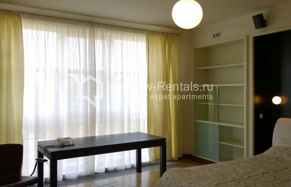 Photo #16 4-room (3 BR) apartment for <a href="http://moscow-rentals.ru/en/articles/long-term-rent" target="_blank">a long-term</a> rent
 in Russia, Moscow, B. Yakimanka str, 50