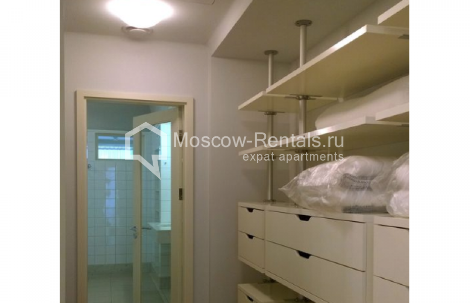 Photo #24 4-room (3 BR) apartment for <a href="http://moscow-rentals.ru/en/articles/long-term-rent" target="_blank">a long-term</a> rent
 in Russia, Moscow, B. Yakimanka str, 50