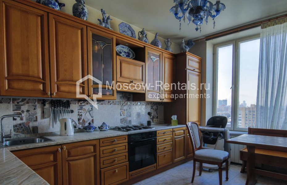 Photo #3 4-room (3 BR) apartment for <a href="http://moscow-rentals.ru/en/articles/long-term-rent" target="_blank">a long-term</a> rent
 in Russia, Moscow, B. Bronnaya str, 19